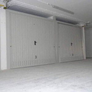 Porta basculante per garage acciaio - Fiss Firenze basculanti sezionali serrande