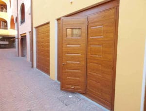 Porta basculante per garage royal finto legno - Fiss Firenze basculanti sezionali serrande