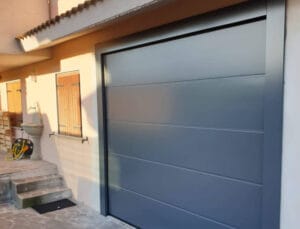 Porta sezionale liscio