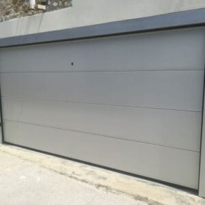 Porta sezionale liscio - Fiss Firenze basculanti sezionali